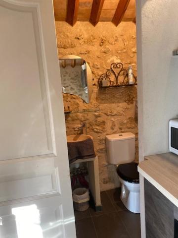 Petit Studio Le Pigeonnier A 5 Mn De Lourmarin Puyvert Экстерьер фото
